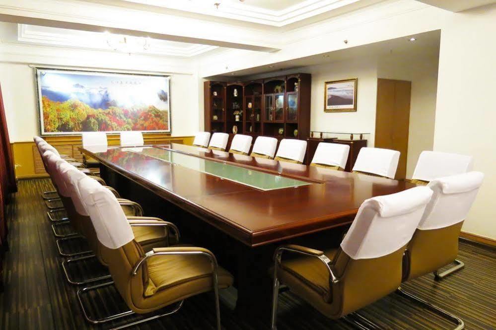 Hôtel Lin Yuan à Harbin Extérieur photo
